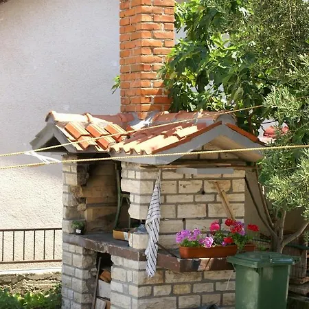 4172a * Vodice