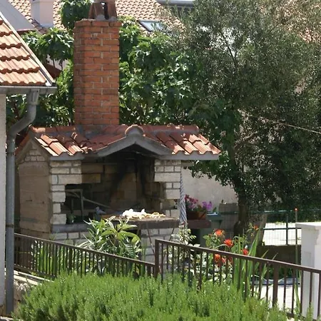 4172a * Vodice